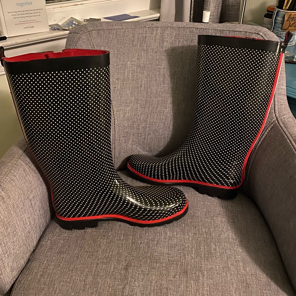 Rain boots